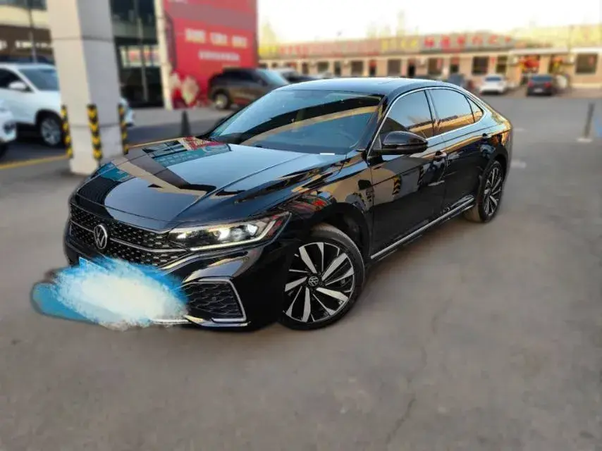 2022 Volkswagen Passat 2.0T 186HP L4 7DCT