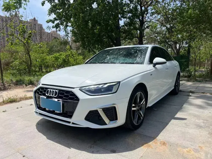 2020 Audi A4L 2.0T 190HP L4 7DCT