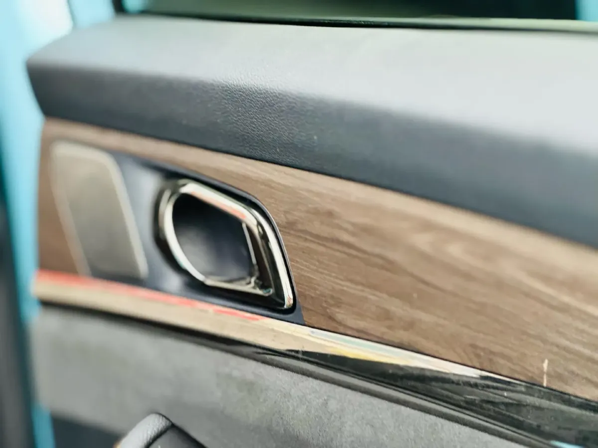 2023 Skyworth HT-i 1.5L 110HP L4 E-CVT PHEV 32.76KWH,autocango,china used car exporter,china ev exporter,chinese used car exporter,chinese used ev exporter