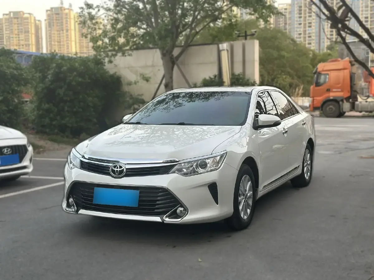 2016 Toyota Camry 2.0L 167HP L4 6AT