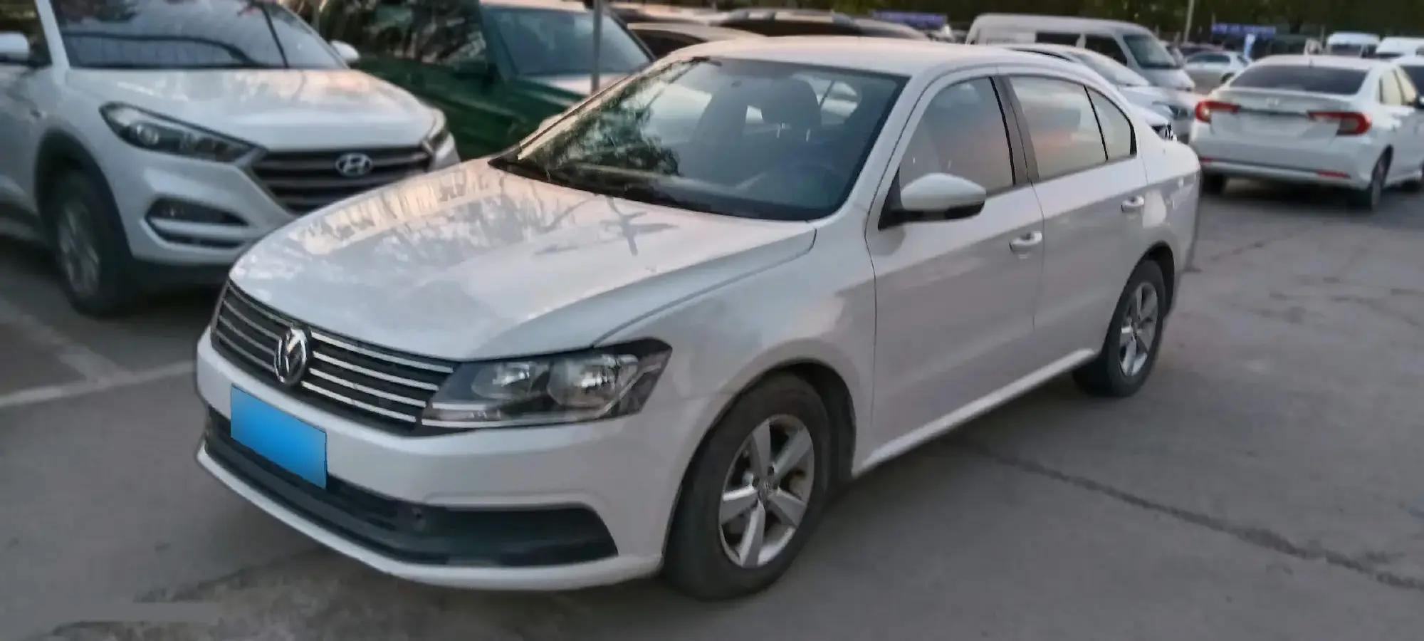 2015 Volkswagen Lavida 1.6L 110HP L4 5MT
