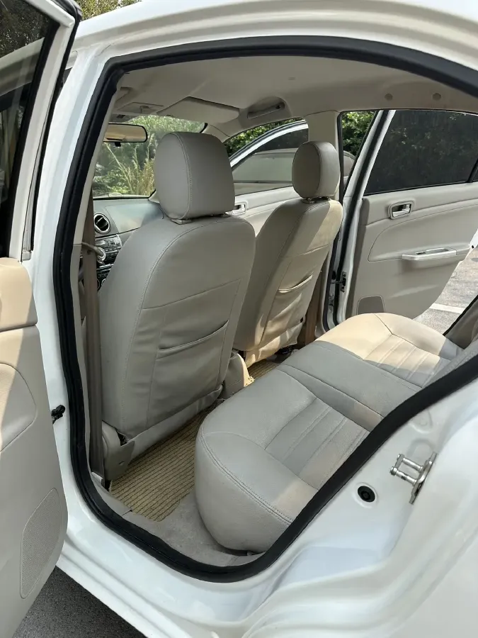 2012 ChangAn Alsvin V3 1.3L 94HP L4 5MT,autocango,china used car exporter,china ev exporter,chinese used car exporter,chinese used ev exporter
