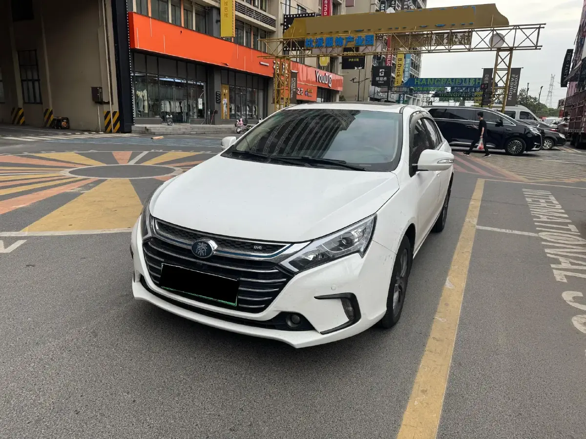 2017 BYD Qin 1.5T 154HP L4 6DCT PHEV 15.2KWH