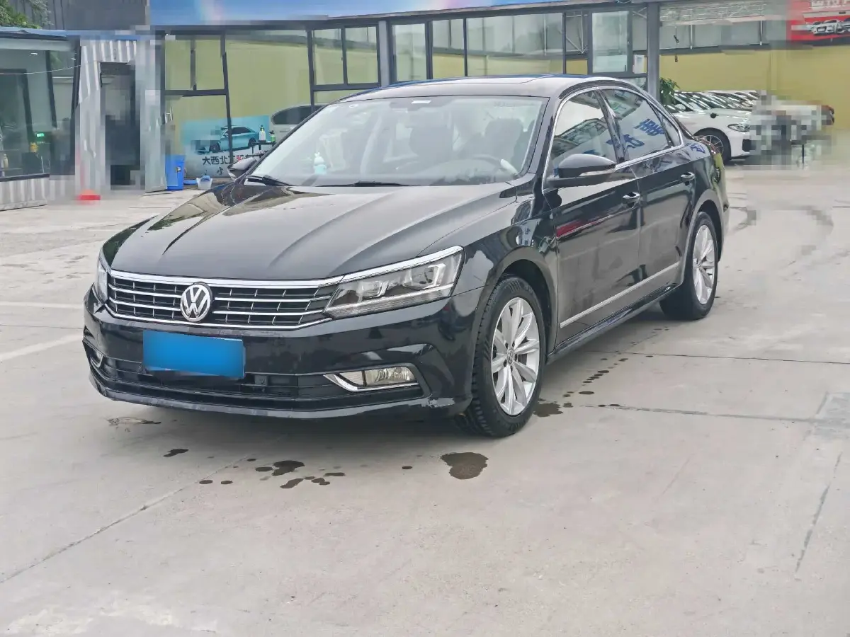 2017 Volkswagen Passat 1.8T 180HP L4 7DCT