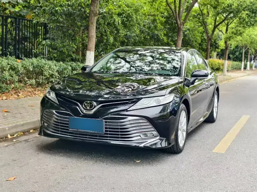 2019 Toyota Camry 2.0L 178HP L4 CVT