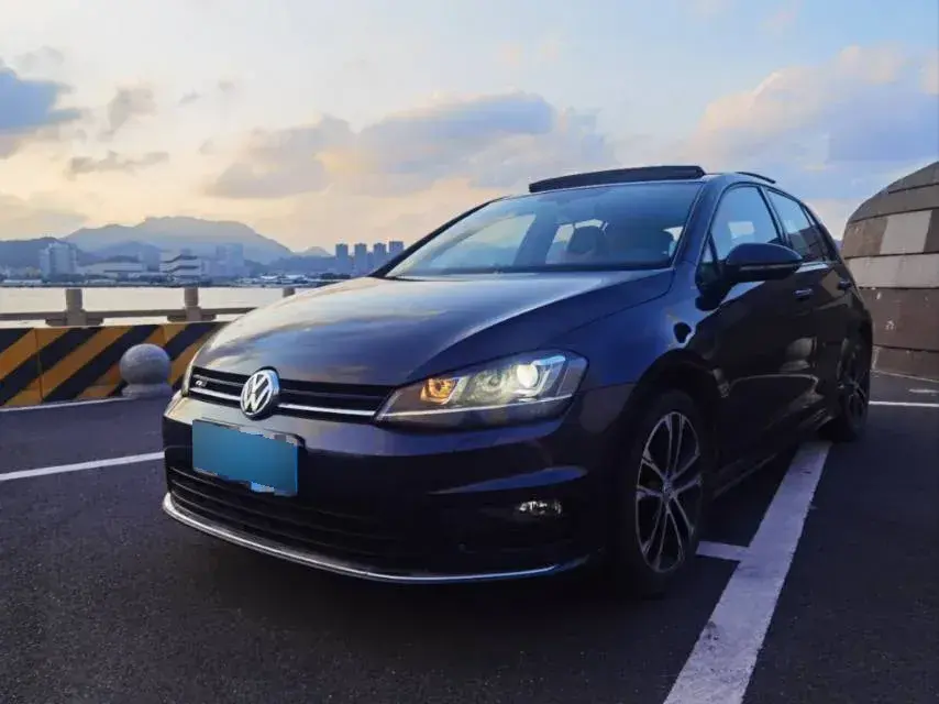 2016 Volkswagen Golf 1.4T 150HP L4 5MT