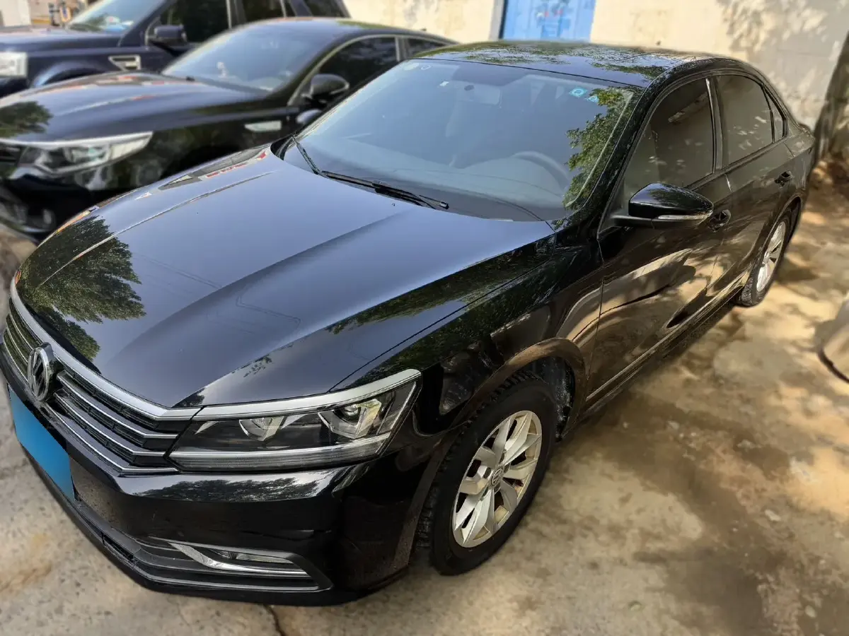 2017 Volkswagen Passat 1.4T 150HP L4 7DCT