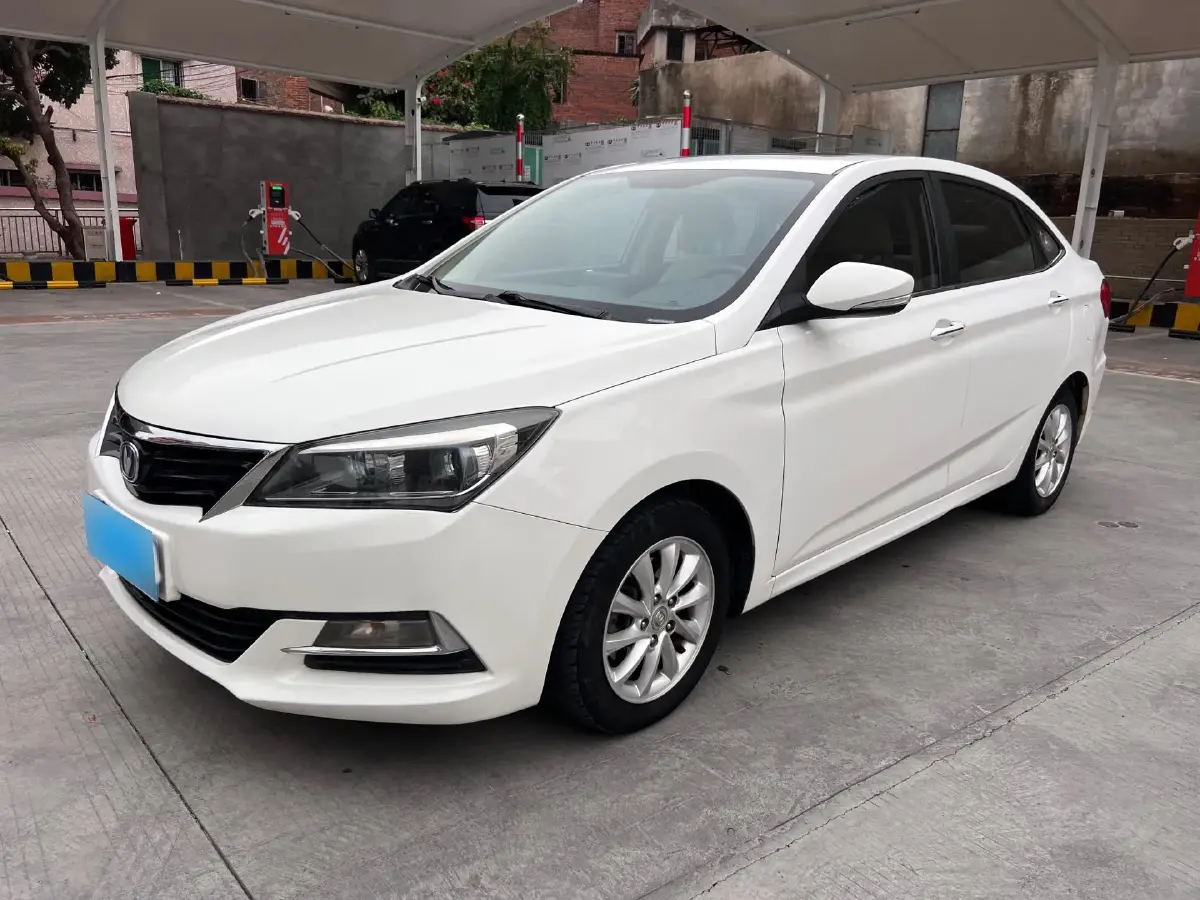 2015 ChangAn Alsvin V7 1.6L 124HP L4 5MT