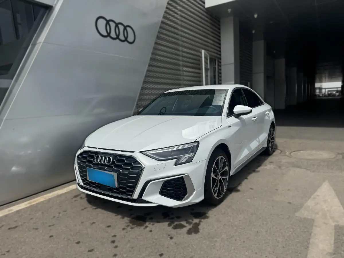 2022 Audi A3 1.4T 150HP L4 7DCT