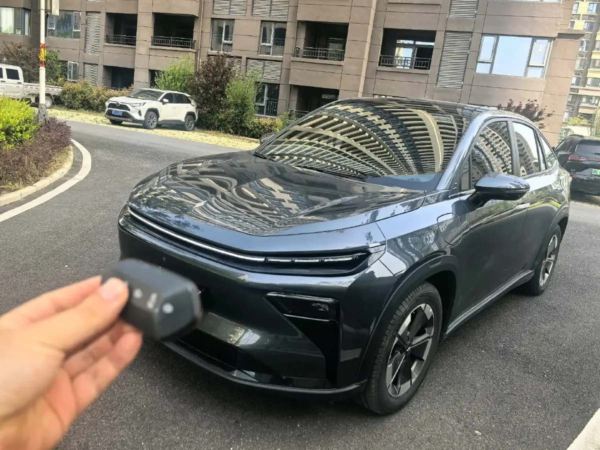 2023 Livan 7 BEV 68.03KWH