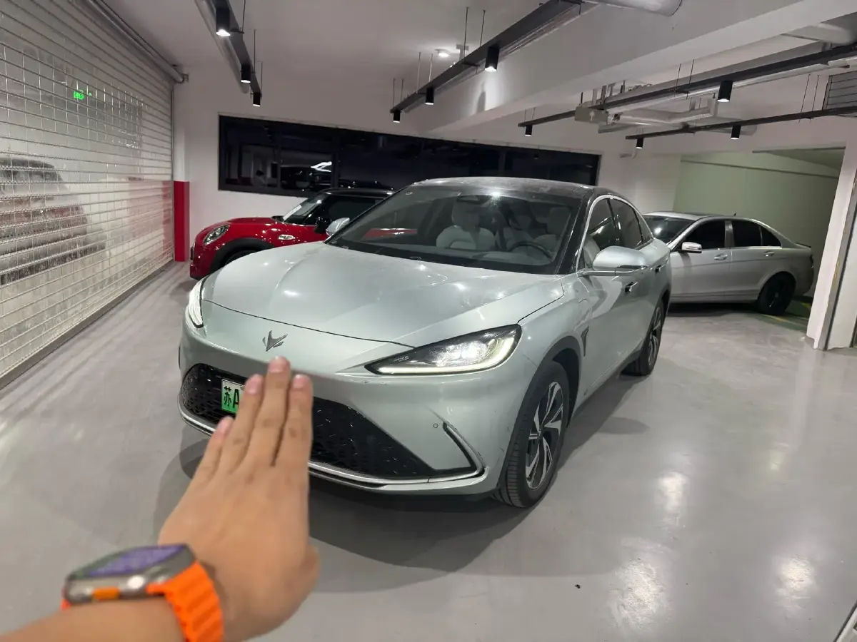 2022 ARCFOX αS BEV 93.6KWH