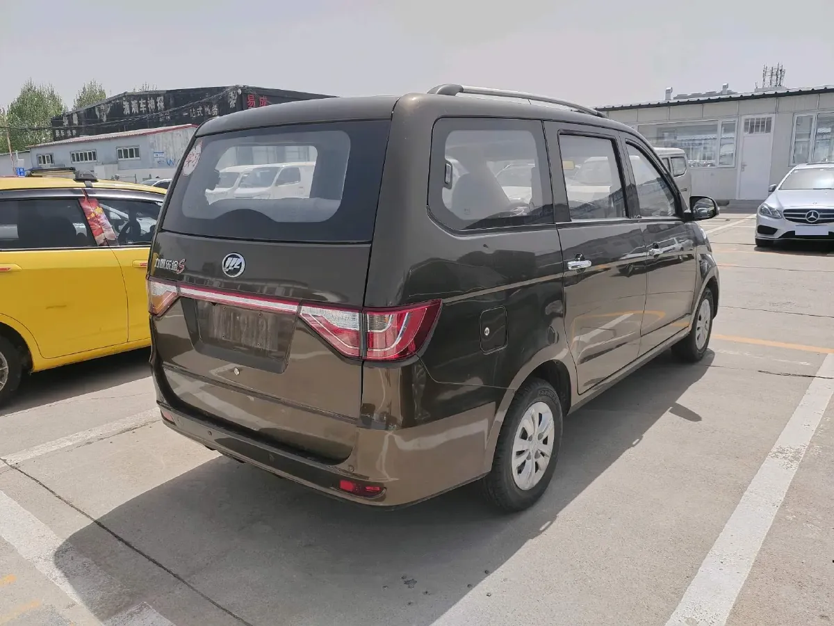 2015 LiFan LeTu 1.5L 109HP L4 5MT,autocango,china used car exporter,china ev exporter,chinese used car exporter,chinese used ev exporter