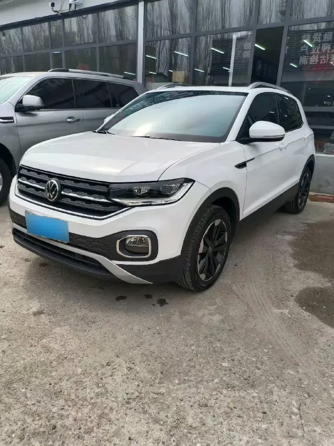 2021 Volkswagen Tacqua 1.2T 116HP L4 7DCT