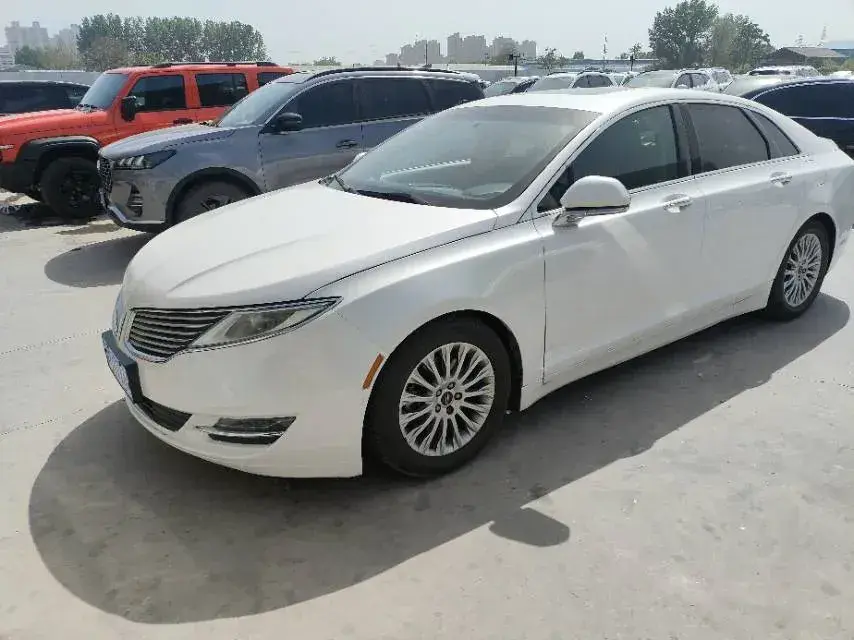 2016 Lincoln MKZ 2.0T 203HP L4 6AT