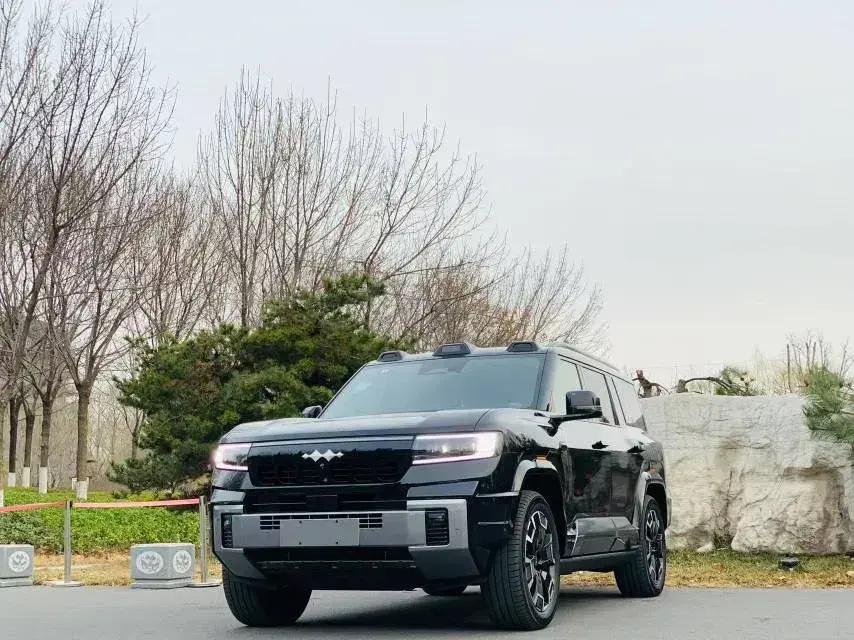 2025 FangChengBao Bao 8 2.0T 272HP L4 E-CVT PHEV 36.8KWH