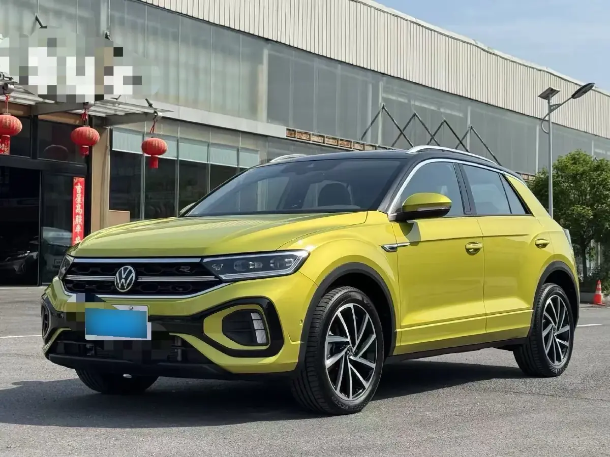 2023 Volkswagen T-Roc 1.5T 160HP L4 7DCT