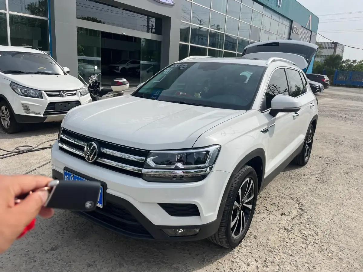 2021 Volkswagen Tharu 1.4T 150HP L4 7DCT