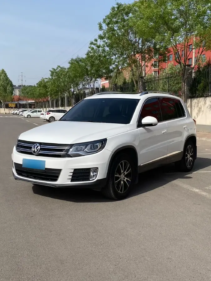 2015 Volkswagen Tiguan 1.8T 160HP L4 6AT