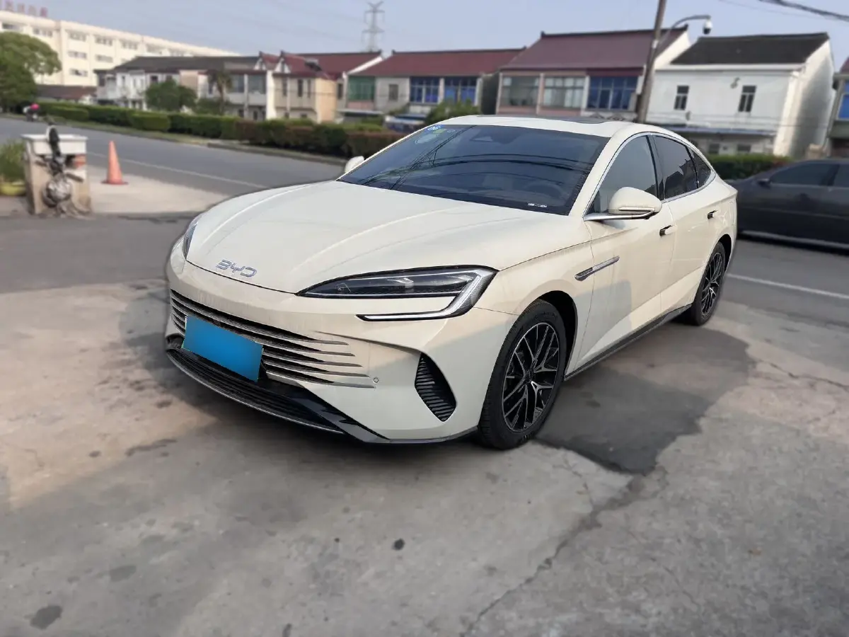 2025 BYD Seal07 DM-i 1.5L 101HP L4 E-CVT PHEV 17.6KWH