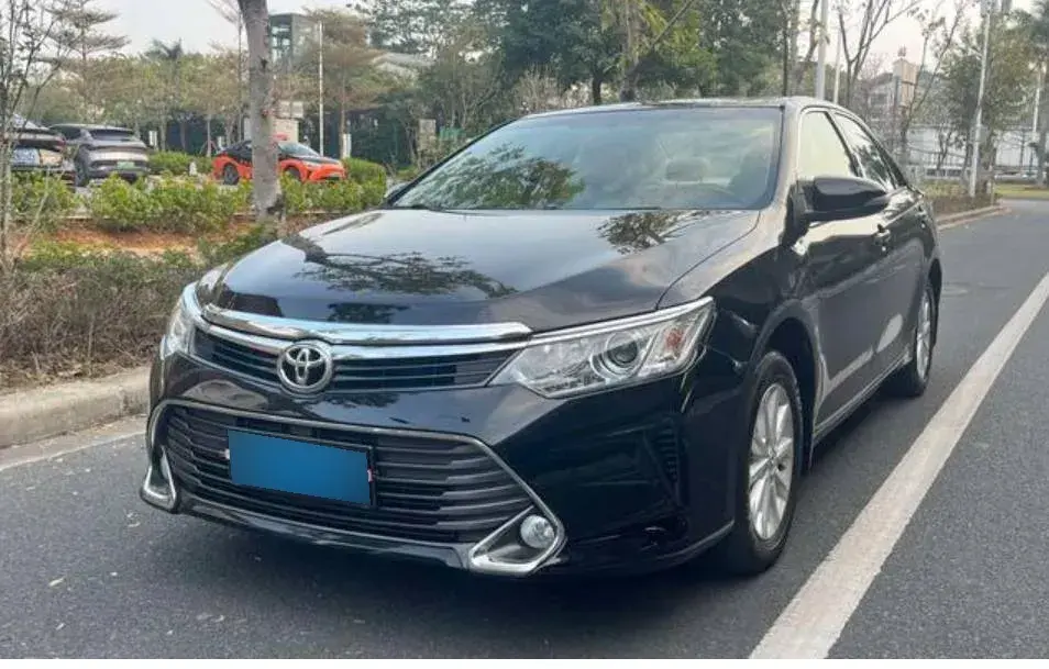 2016 Toyota Camry 2.0L 167HP L4 6AT