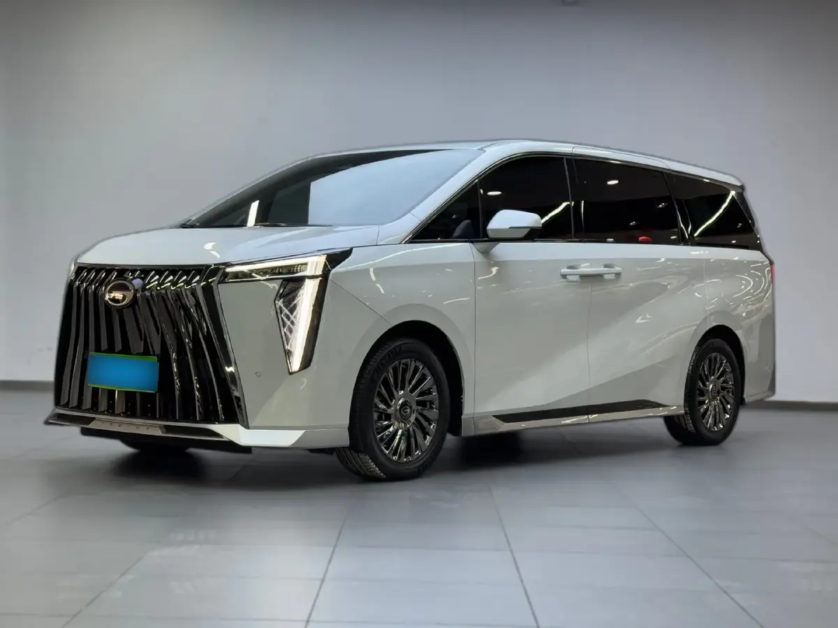 2023 GAC Trumpchi M8 2.0T 190HP L4 E-CVT Hybrid