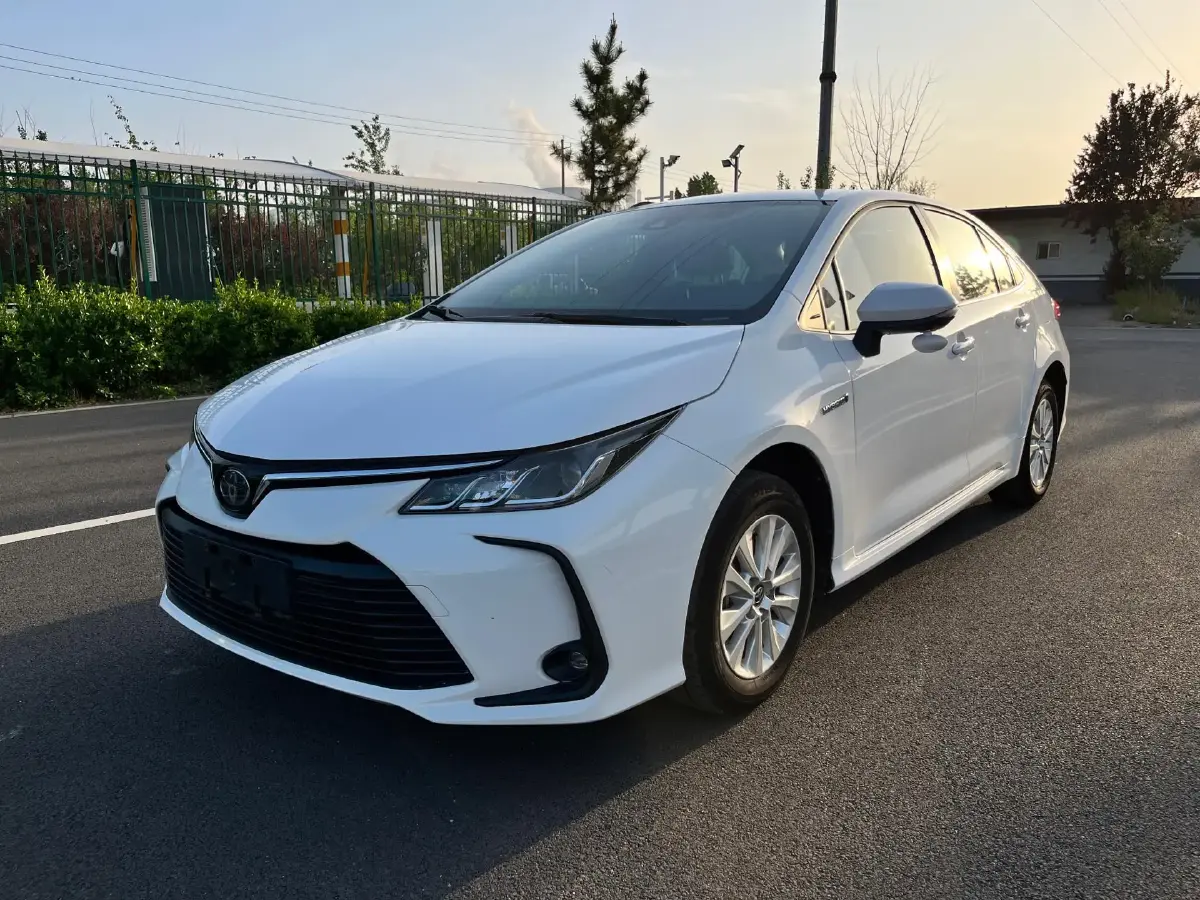 2019 Toyota Corolla 1.8L 98HP L4 E-CVT Hybrid