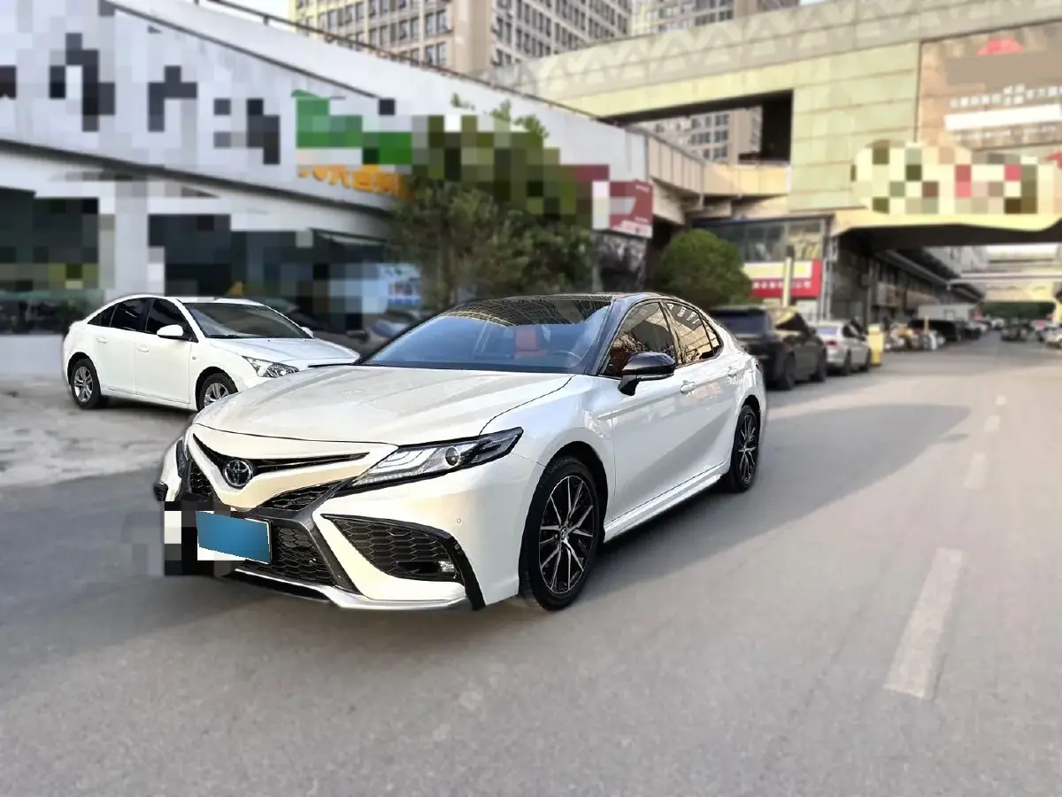 2022 Toyota Camry 2.0L 178HP L4 CVT