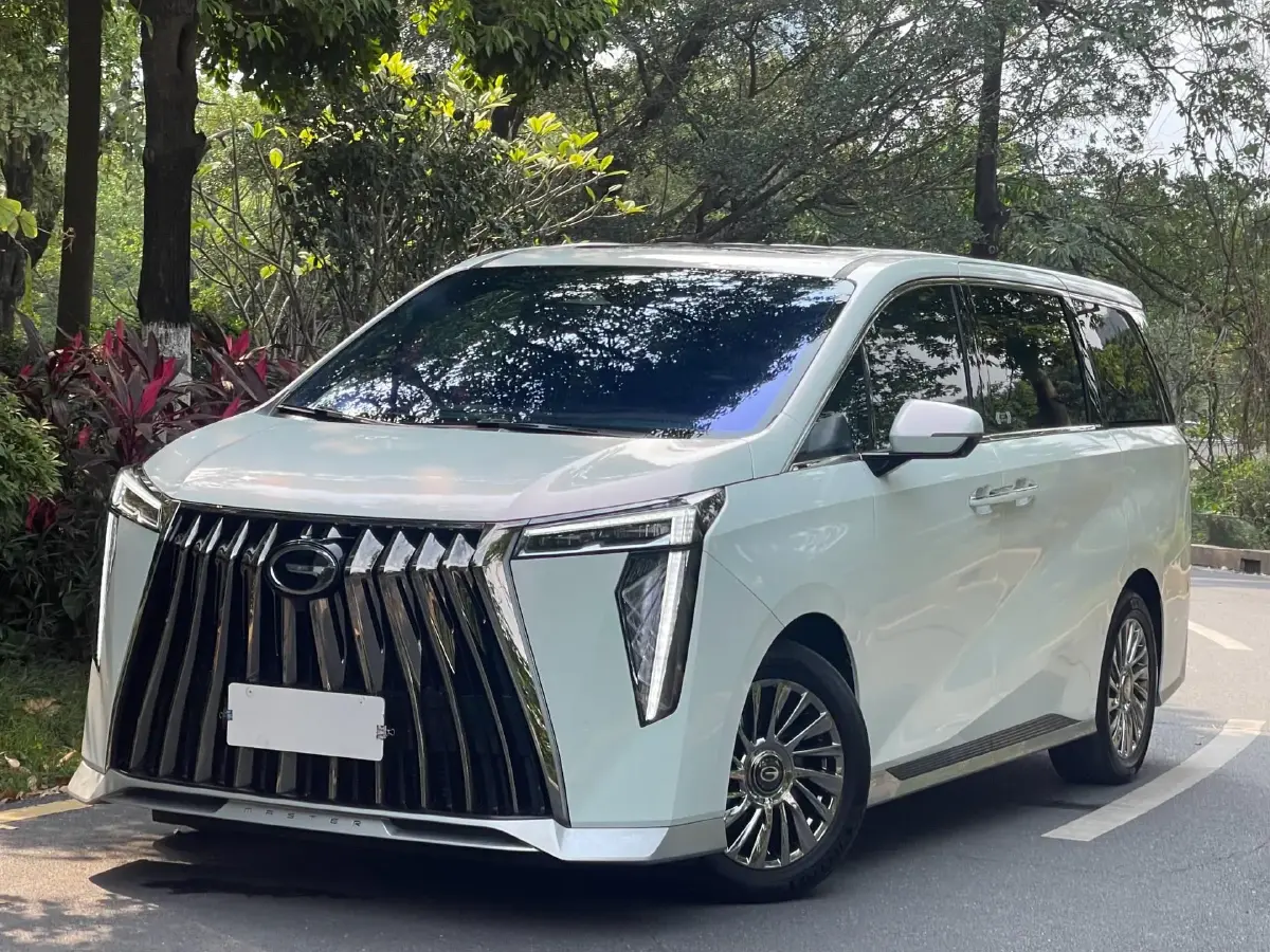 2023 GAC Trumpchi M8 2.0T 252HP L4 8AT