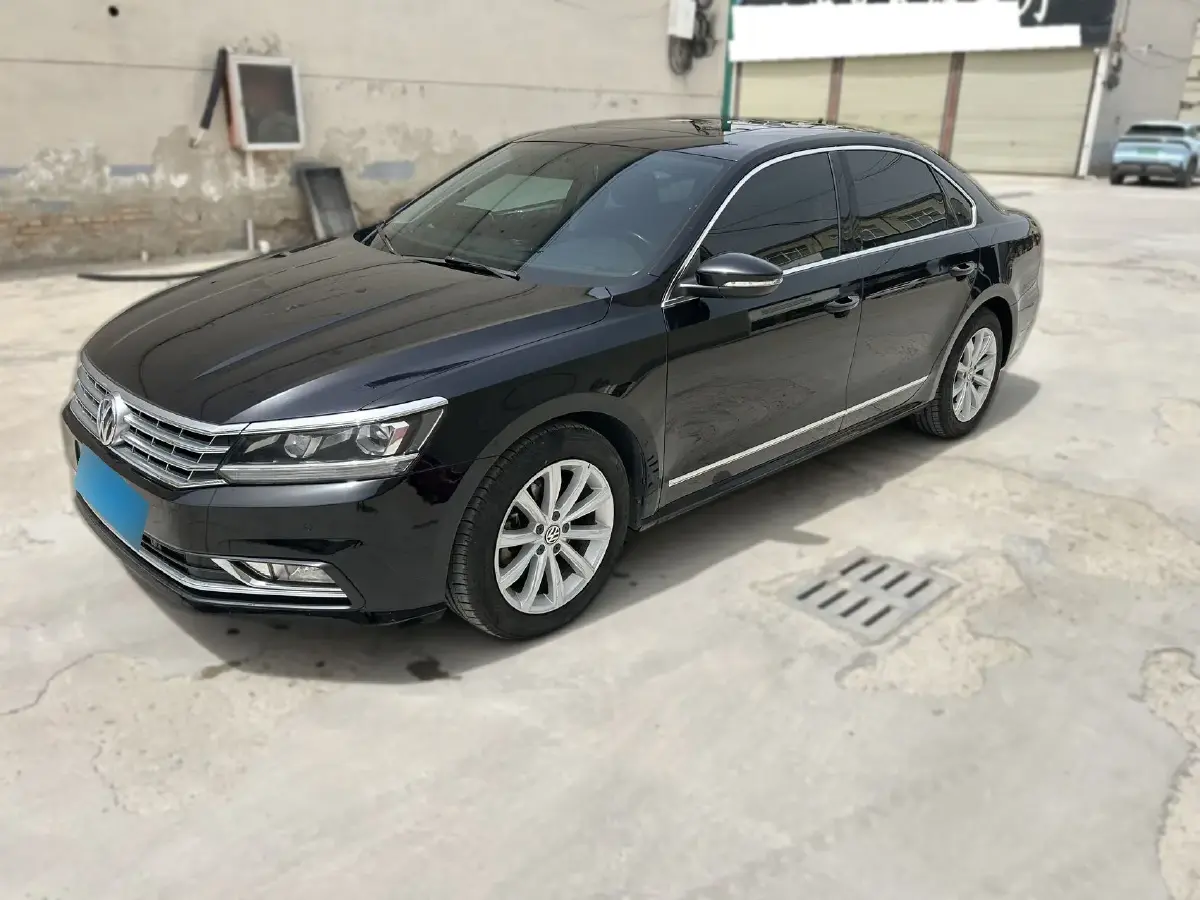 2016 Volkswagen Passat 1.8T 180HP L4 7DCT