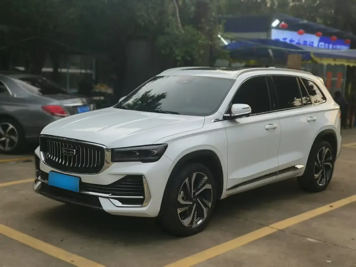 2024 Geely Monjaro 2.0T 238HP L4 8AT