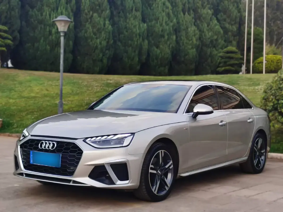 2020 Audi A4L 2.0T 190HP L4 7DCT