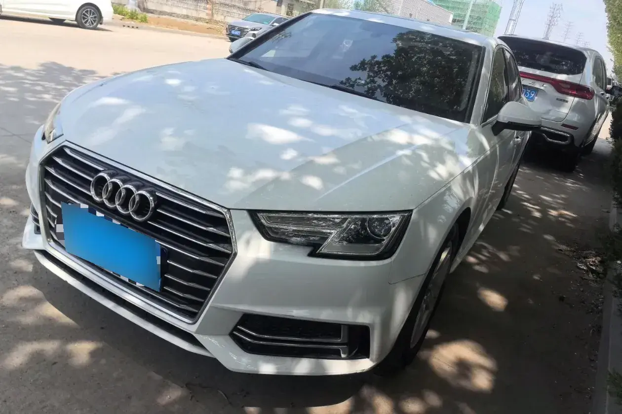 2019 Audi A4L 2.0T 190HP L4 7DCT