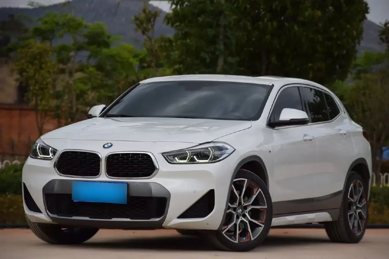 2022 BMW X2 2.0T 192HP L4 7DCT