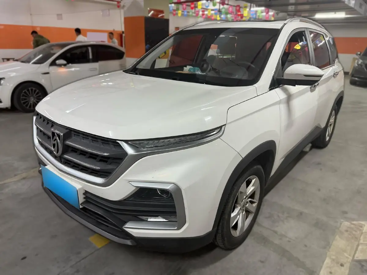 2018 BaoJun 530 1.5T 150HP L4 6MT