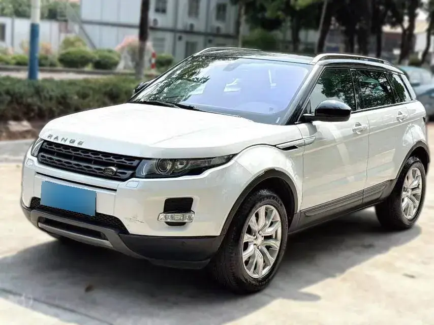 2014 Land Rover Range Rover Evoque 2.0T 241HP L4 9AT