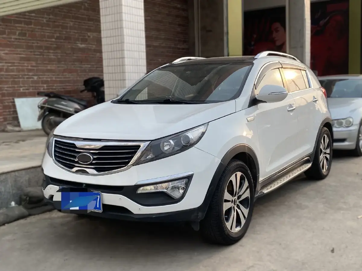 2014 Kia Sportage R 2.0L 165HP L4 6AT 2014 Kia Sportage R 2.0L 165HP L4 6AT