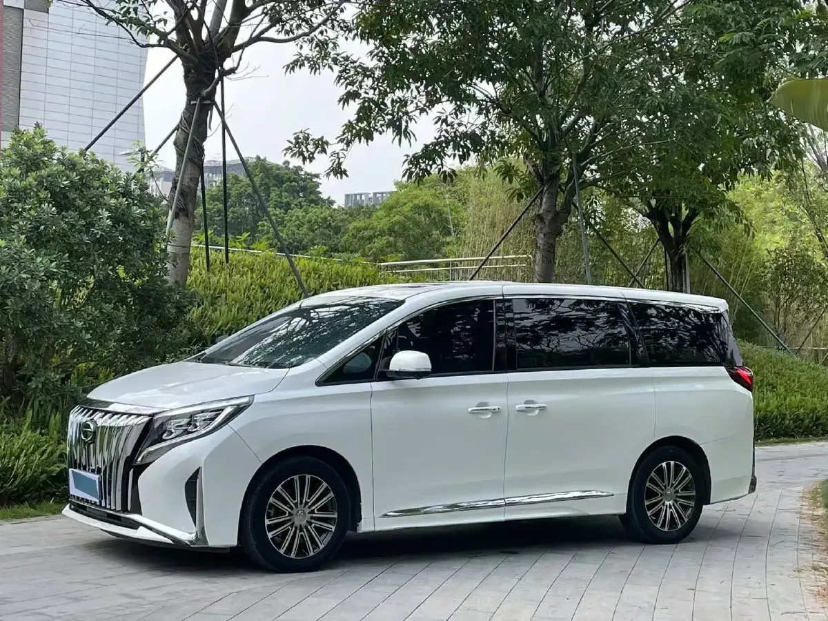 2021 GAC Trumpchi M8 2.0T 252HP L4 8AT