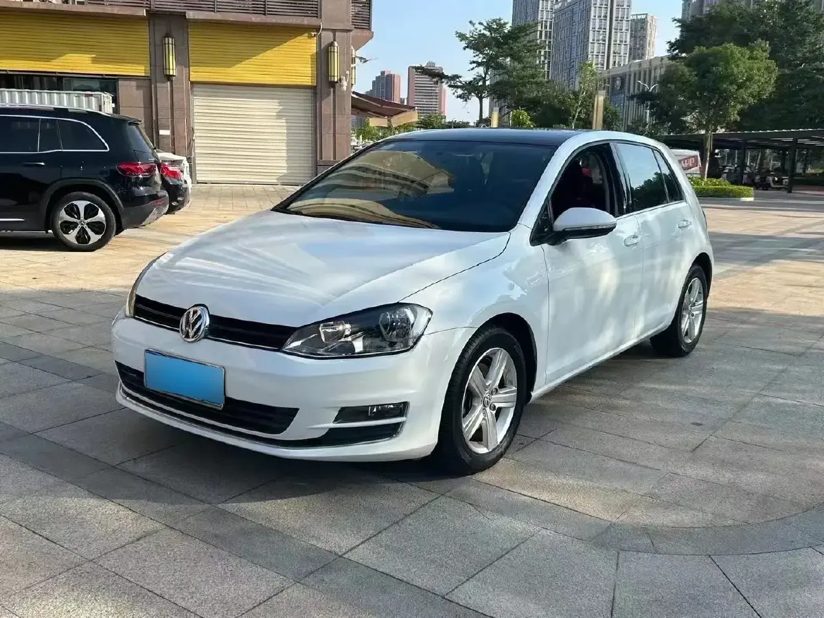 2014 Volkswagen Golf 1.4T 131HP L4 5MT