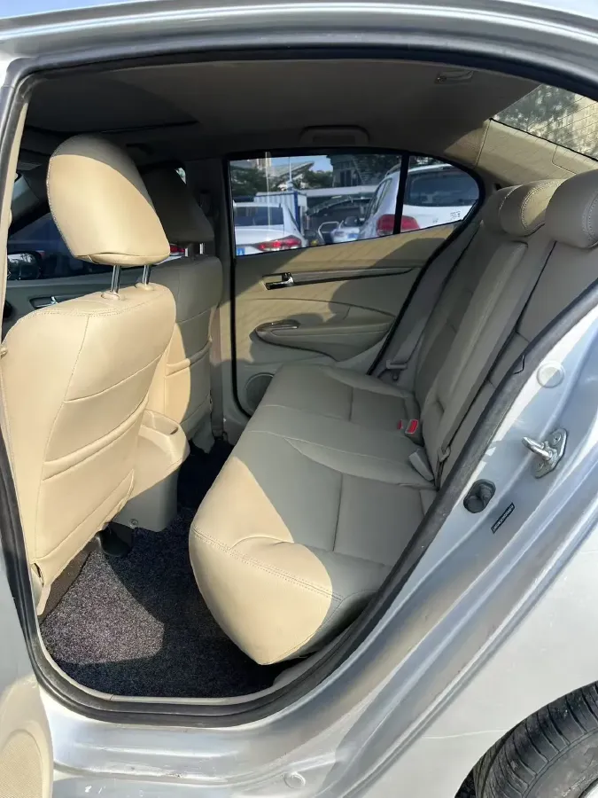 2012 Honda City Classic 1.5L 120HP L4 5AT,autocango,china used car exporter,china ev exporter,chinese used car exporter,chinese used ev exporter