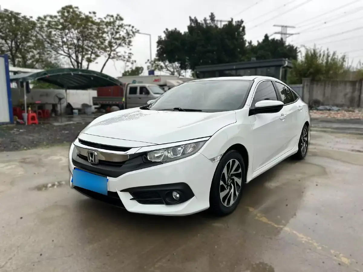 2016 Honda Civic 1.5T 177HP L4 CVT