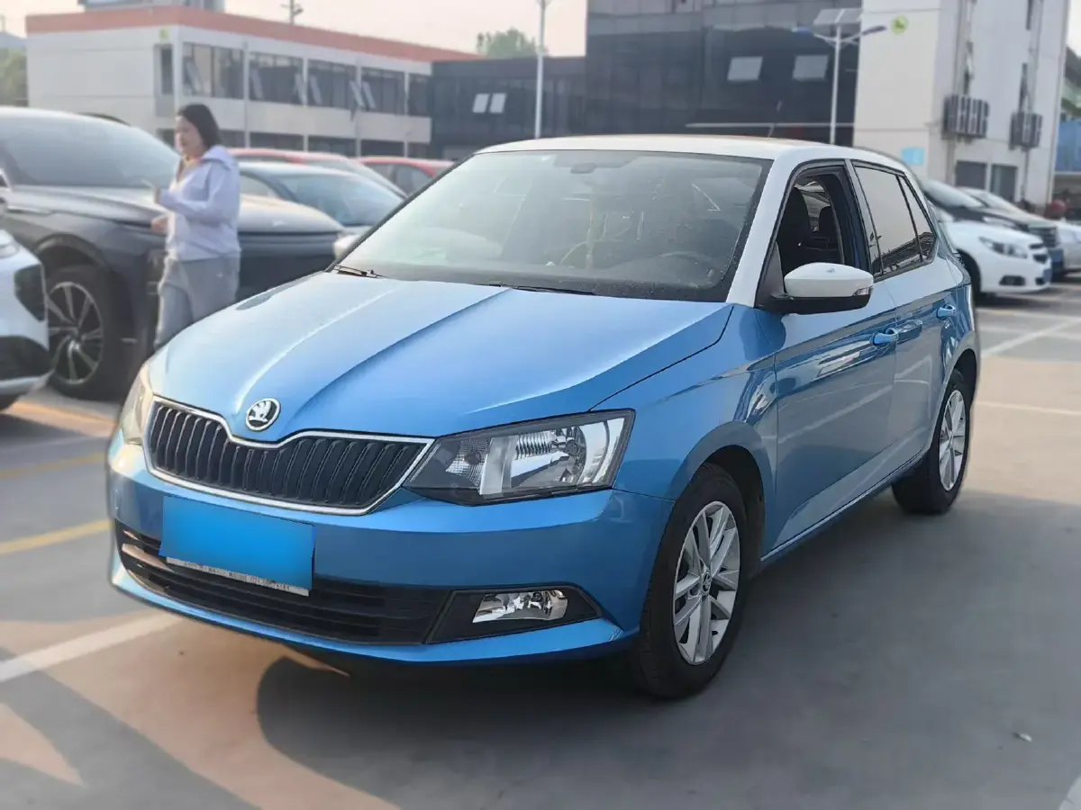2015 Skoda Fabia 1.6L 110HP L4 6AT