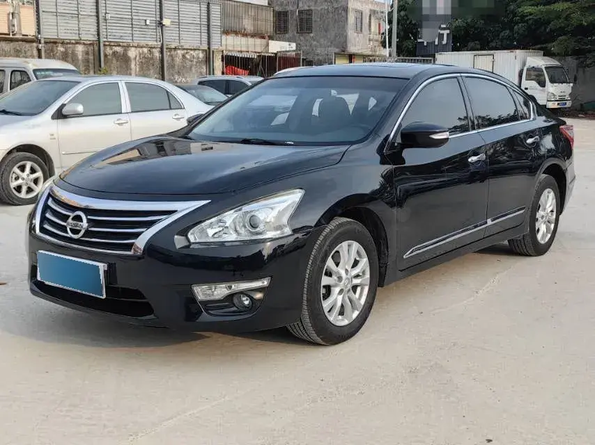 2015 Nissan Teana 2.5L 186HP L4 CVT