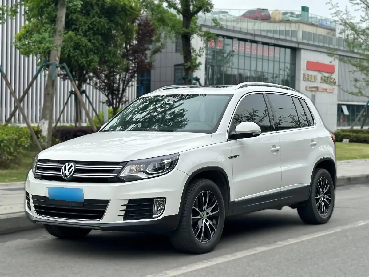 2015 Volkswagen Tiguan 1.8T 160HP L4 6AT