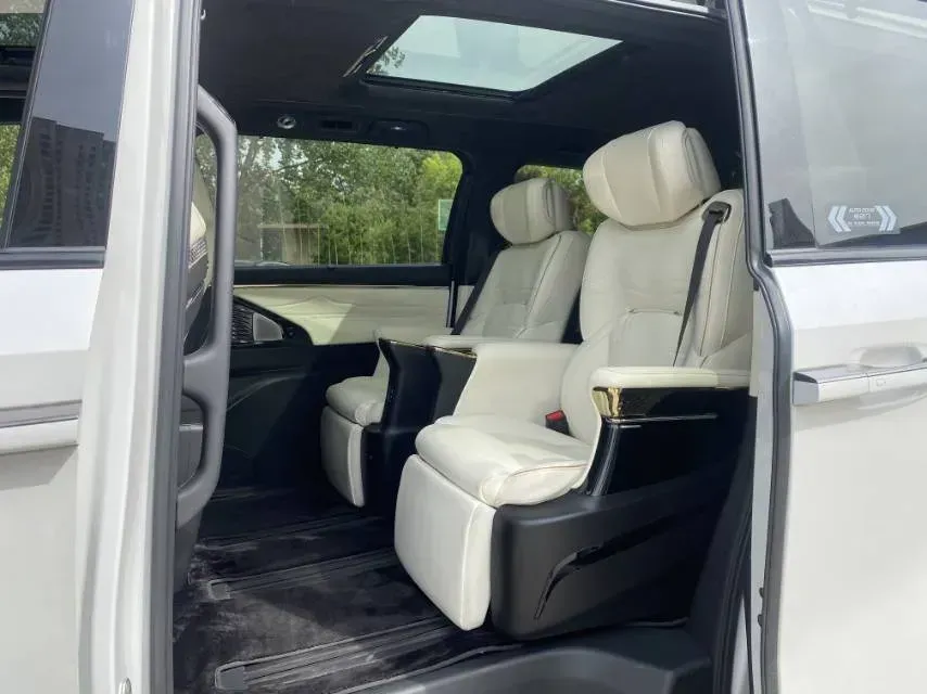 2023 GAC Trumpchi M8 2.0T 190HP L4 E-CVT Hybrid,autocango,china used car exporter,china ev exporter,chinese used car exporter,chinese used ev exporter