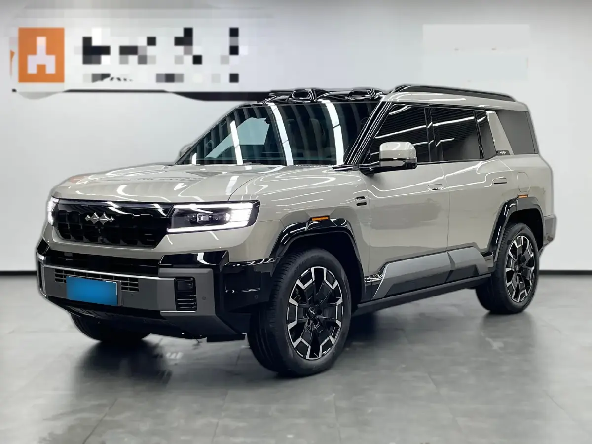 2025 FangChengBao Bao 8 2.0T 272HP L4 E-CVT PHEV 36.8KWH