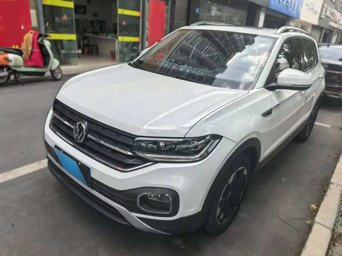2021 Volkswagen Tacqua 1.2T 116HP L4 7DCT