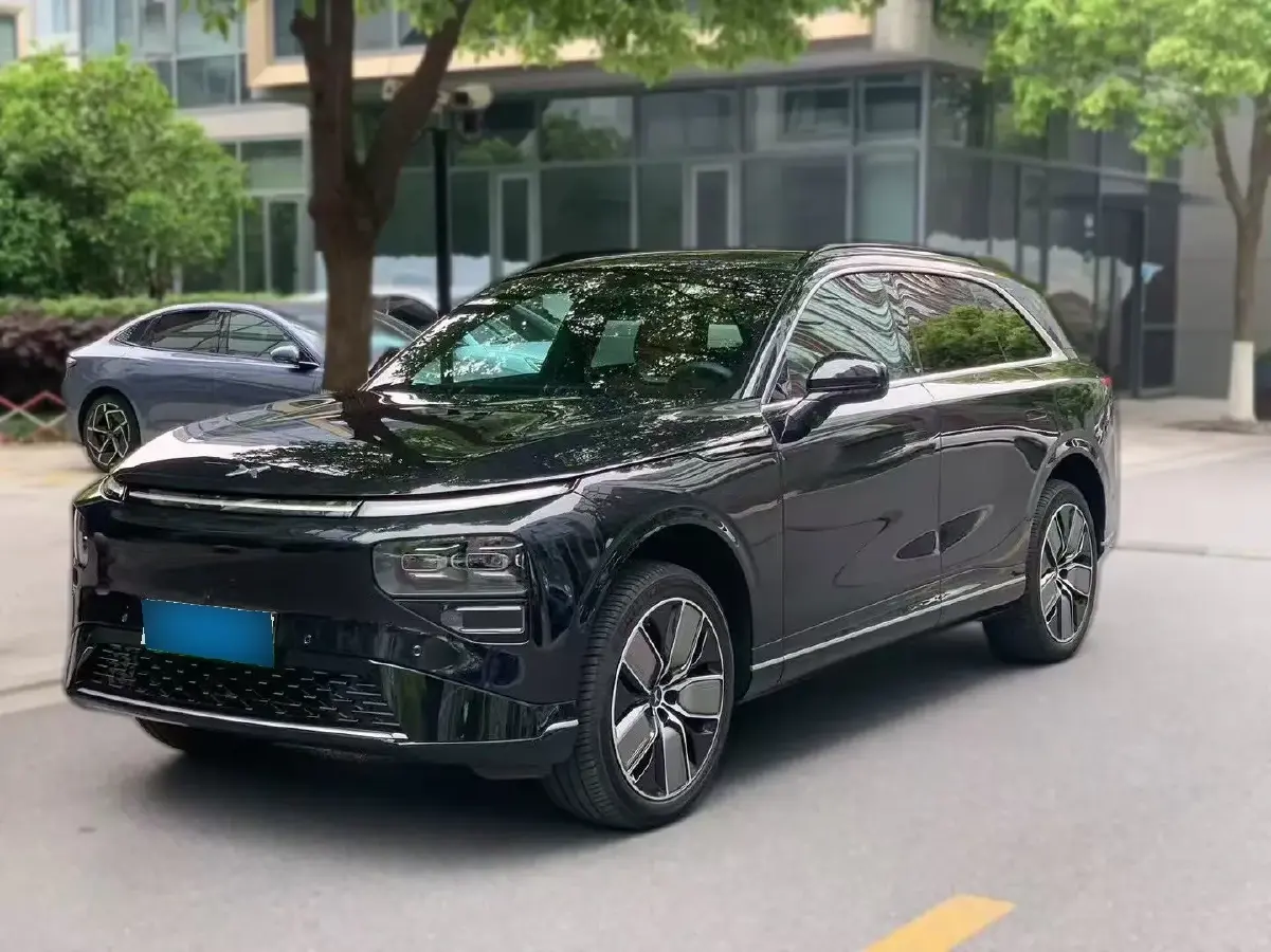 2022 Xpeng G9 BEV 98KWH