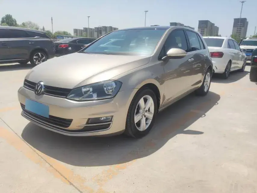 2015 Volkswagen Golf 1.4T 131HP L4 5MT
