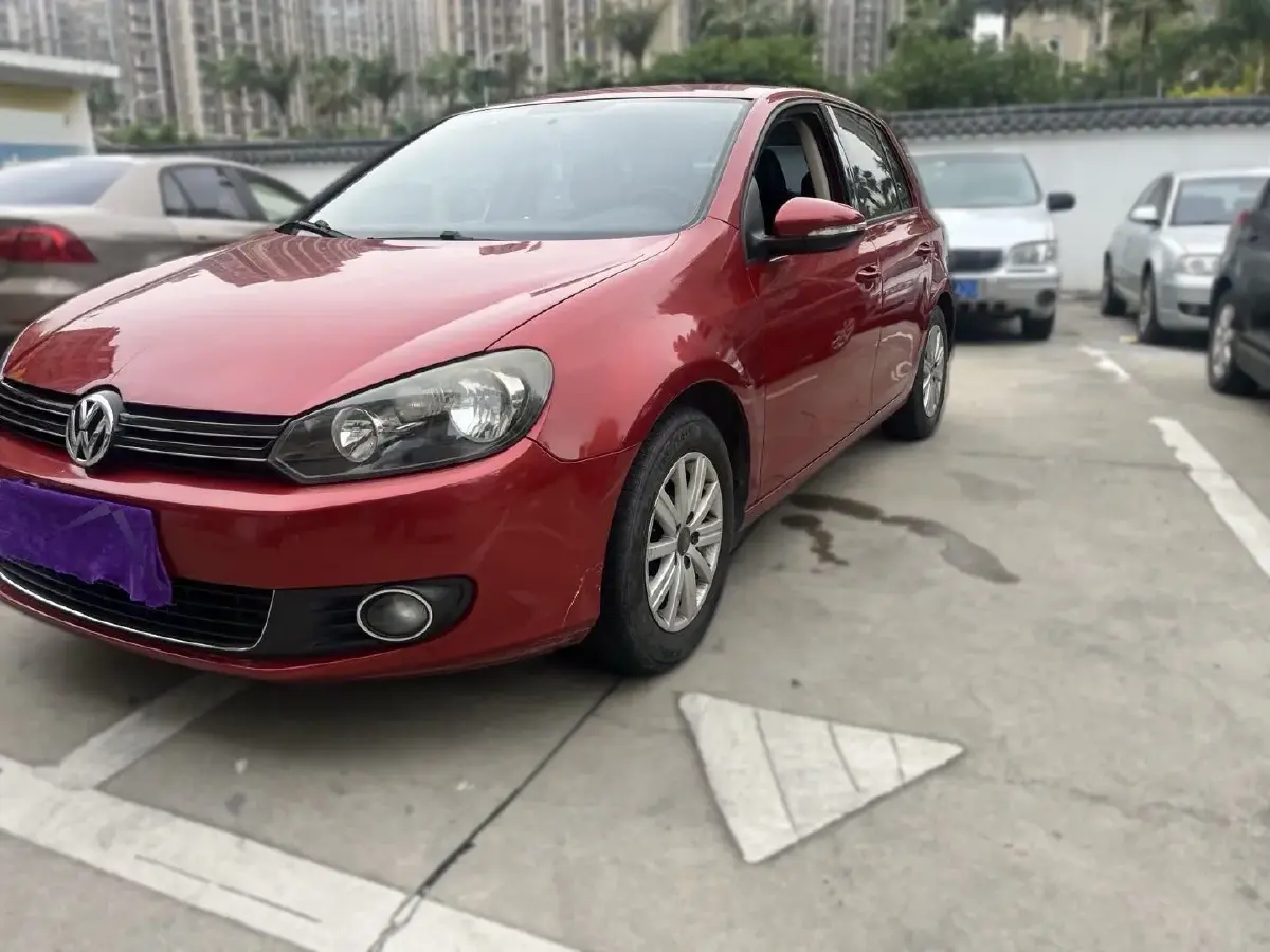 2012 Volkswagen Golf 1.6L 105HP L4 6AT