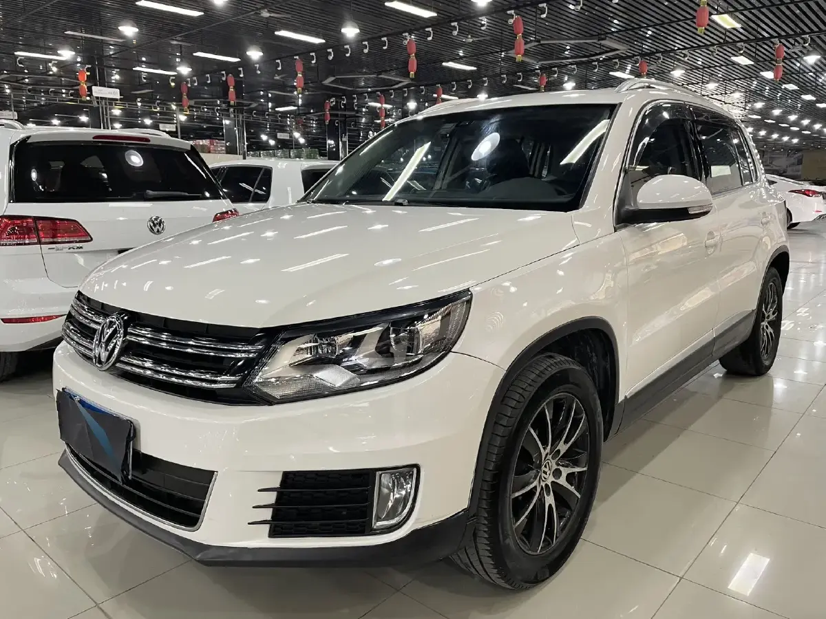2015 Volkswagen Tiguan 1.8T 160HP L4 6AT